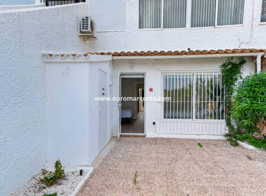 Sale - Bungalow - Orihuela Costa