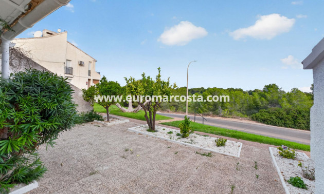 Sale - Bungalow - Orihuela Costa