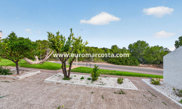 Sale - Bungalow - Orihuela Costa