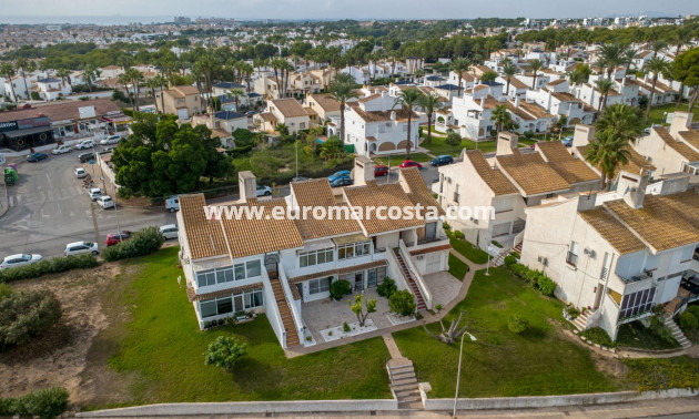Sale - Bungalow - Orihuela Costa
