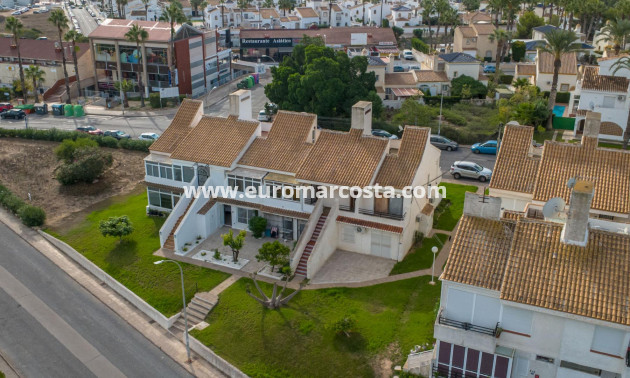 Sale - Bungalow - Orihuela Costa