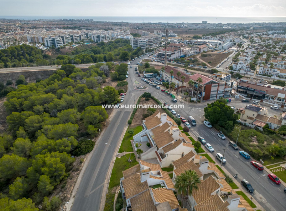 Sale - Bungalow - Orihuela Costa