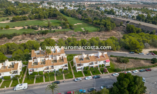 Sale - Bungalow - Orihuela Costa