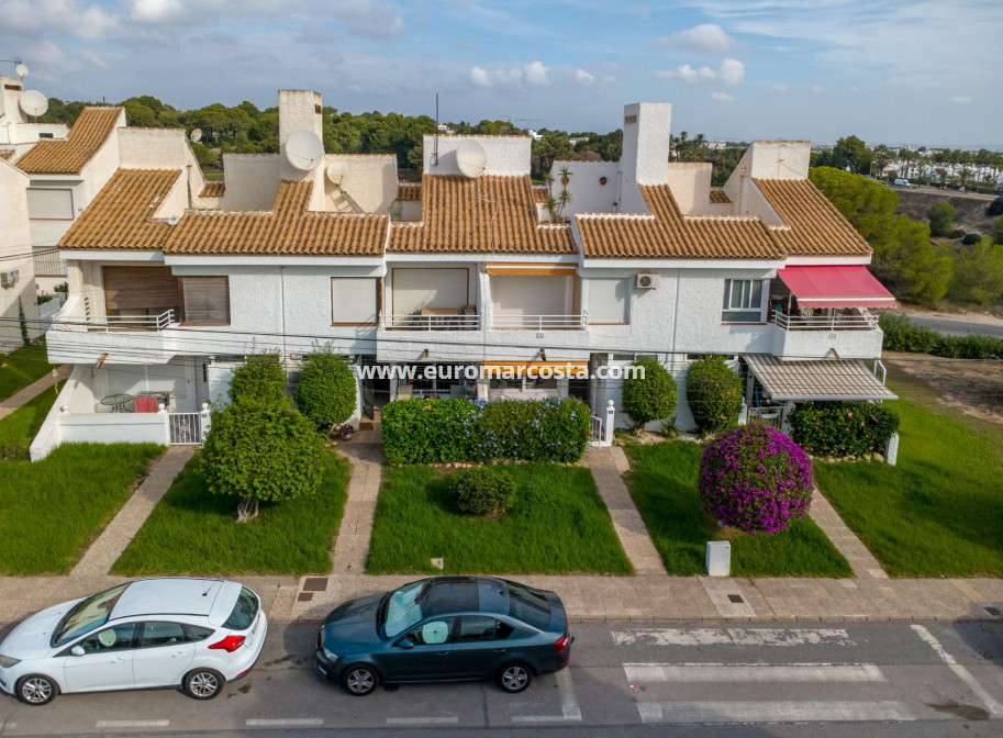 Sale - Bungalow - Orihuela Costa