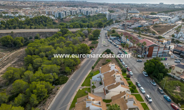 Sale - Bungalow - Orihuela Costa