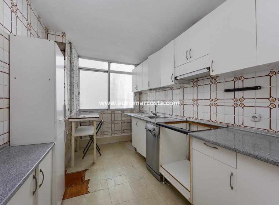 Sale - Apartment / flat - Torrevieja - TORREVIEJA