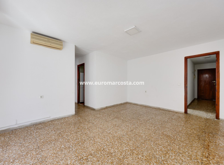 Sale - Apartment / flat - Torrevieja - TORREVIEJA