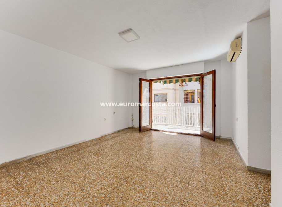 Sale - Apartment / flat - Torrevieja - TORREVIEJA