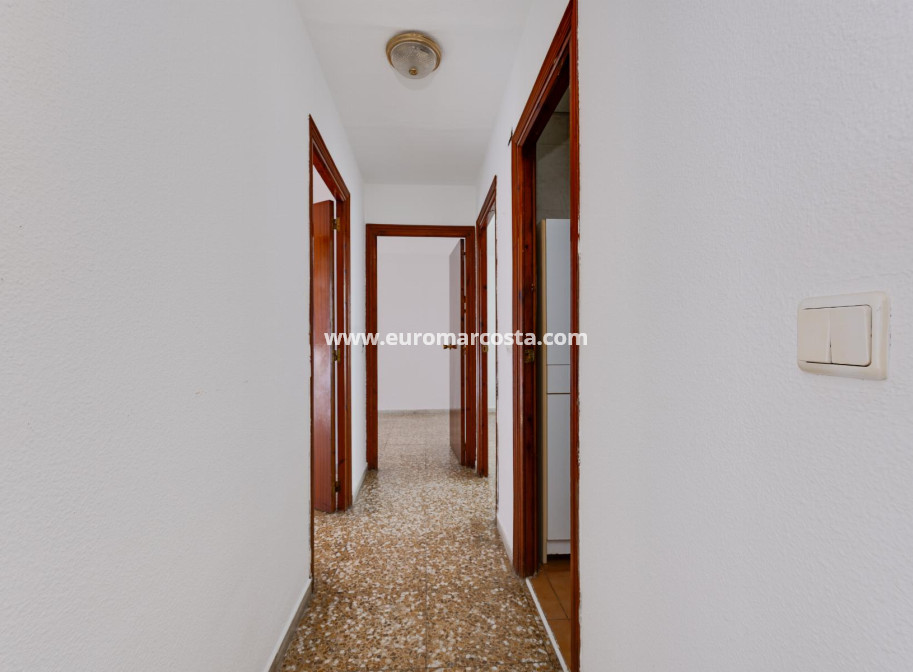 Sale - Apartment / flat - Torrevieja - TORREVIEJA