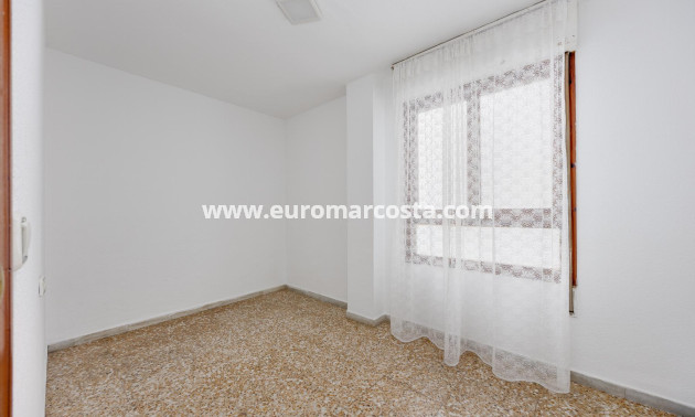 Sale - Apartment / flat - Torrevieja - TORREVIEJA