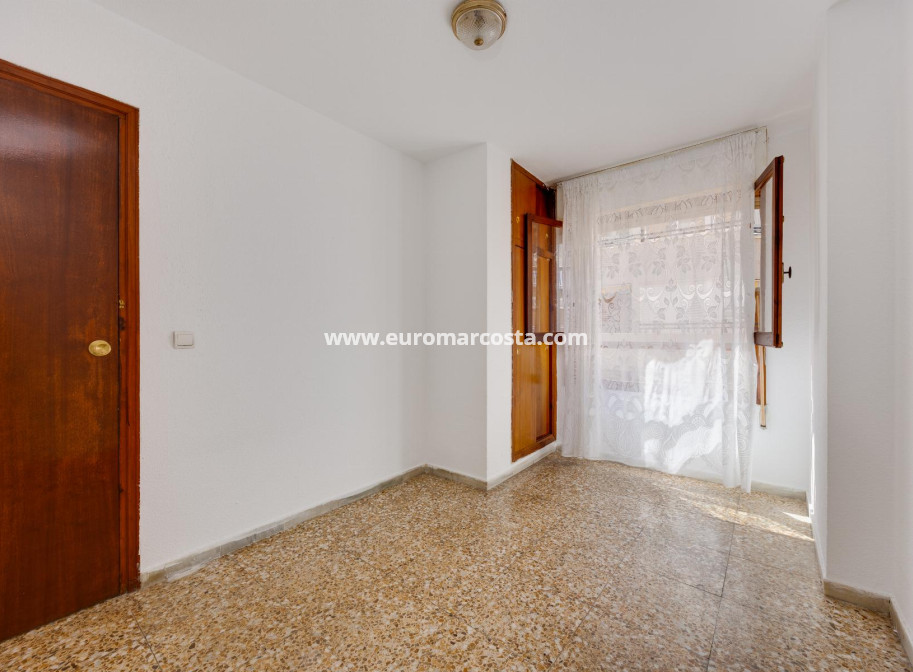 Sale - Apartment / flat - Torrevieja - TORREVIEJA