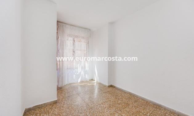 Sale - Apartment / flat - Torrevieja - TORREVIEJA