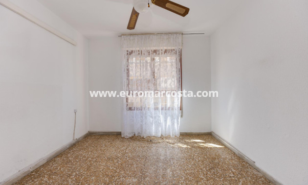 Sale - Apartment / flat - Torrevieja - TORREVIEJA