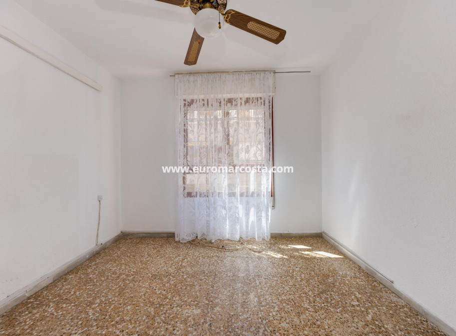 Sale - Apartment / flat - Torrevieja - TORREVIEJA