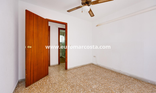 Sale - Apartment / flat - Torrevieja - TORREVIEJA