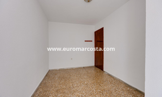 Sale - Apartment / flat - Torrevieja - TORREVIEJA