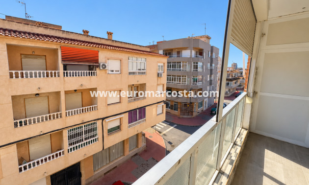 Venta - Apartamento / piso - Torrevieja - TORREVIEJA
