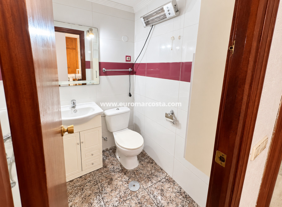 Venta - Apartamento / piso - Torrevieja - TORREVIEJA