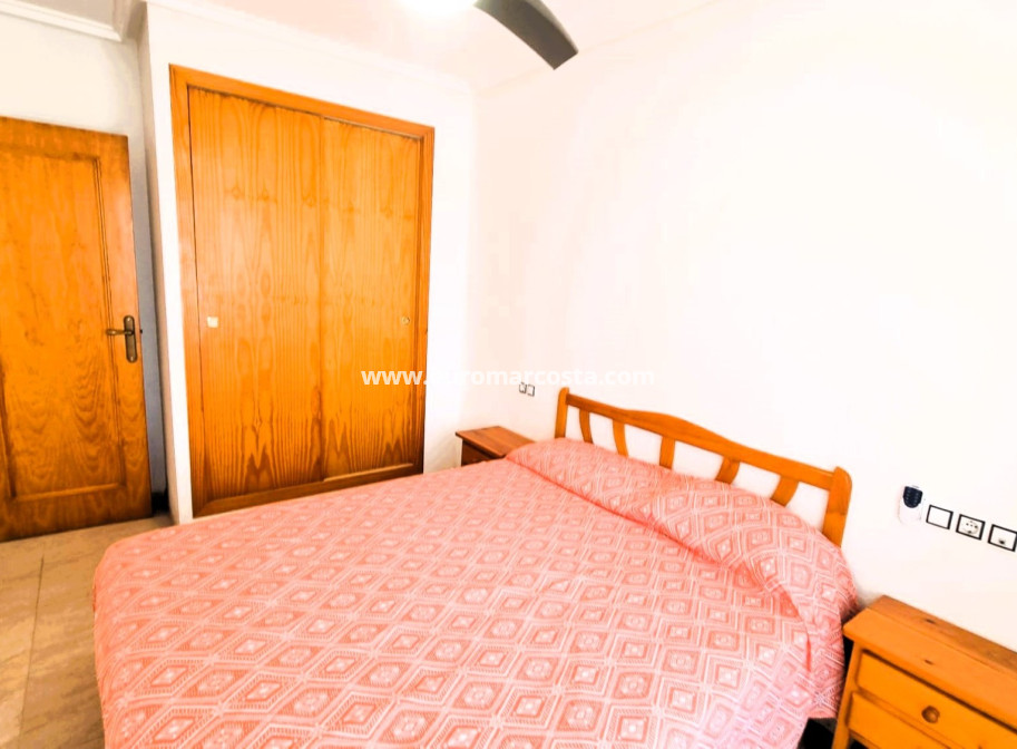 Venta - Apartamento / piso - Torrevieja - TORREVIEJA