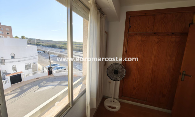 Sale - Apartment / flat - La Mata