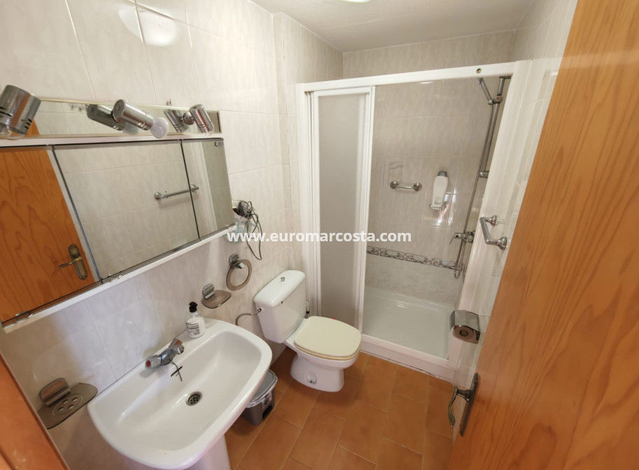 Sale - Apartment / flat - La Mata