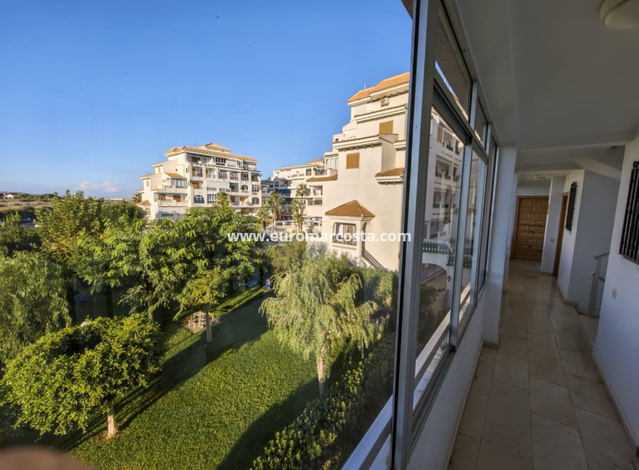 Sale - Apartment / flat - La Mata