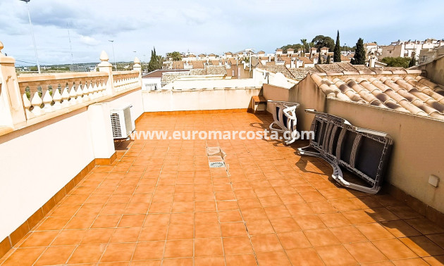 Sale - - CHALET - Guardamar del Segura