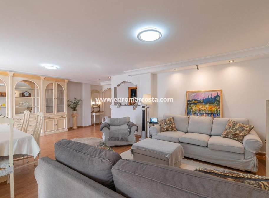 Objekte zum Wiederverkauf - Penthouse - Torrevieja - TORREVIEJA