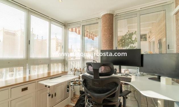 Objekte zum Wiederverkauf - Penthouse - Torrevieja - TORREVIEJA
