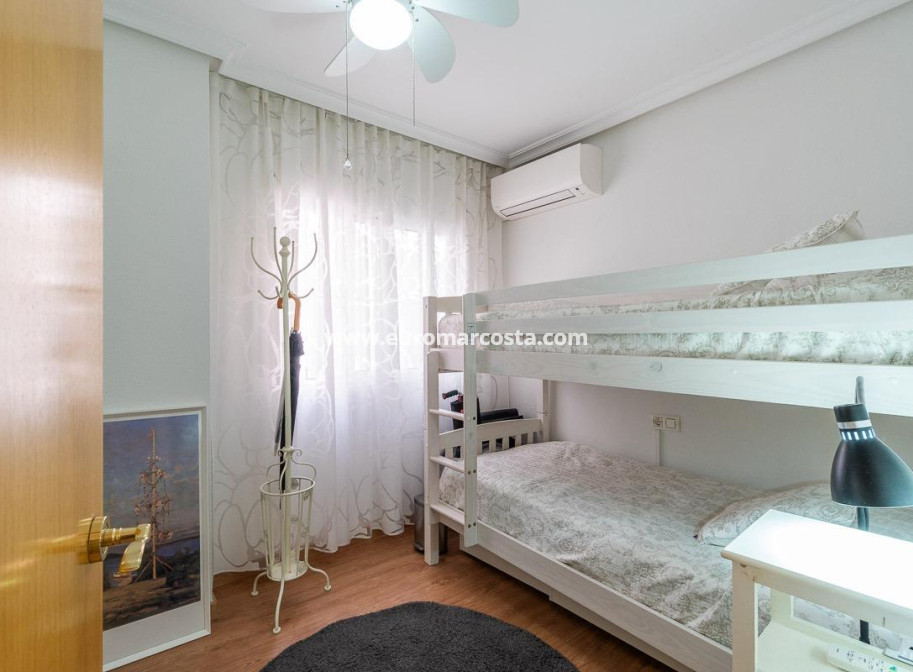 Objekte zum Wiederverkauf - Penthouse - Torrevieja - TORREVIEJA