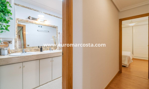 Objekte zum Wiederverkauf - Penthouse - Torrevieja - TORREVIEJA