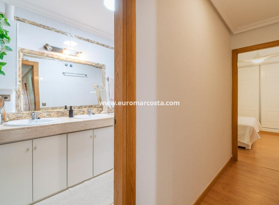 Objekte zum Wiederverkauf - Penthouse - Torrevieja - TORREVIEJA