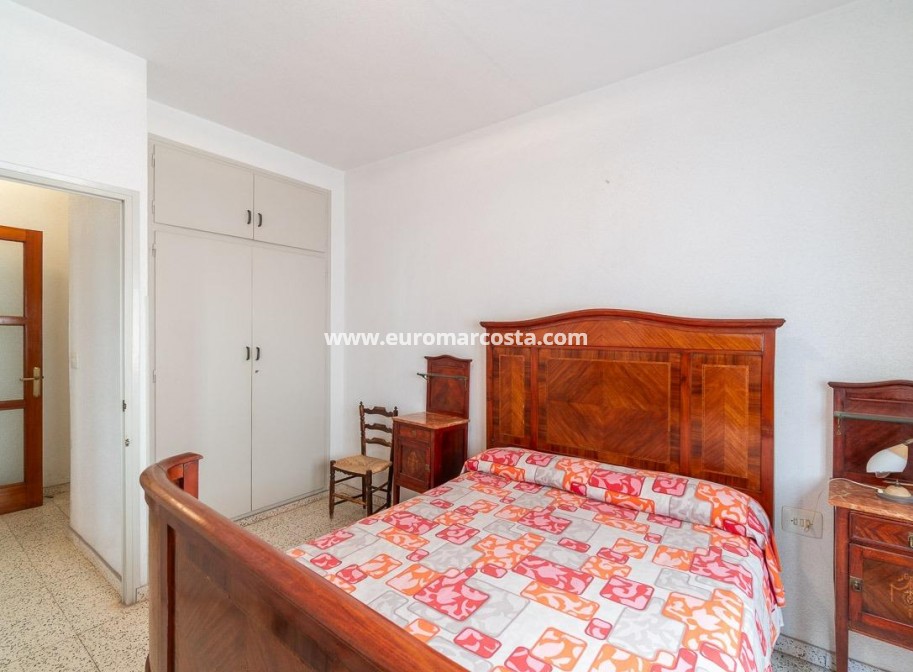Sale - Apartment / flat - Torrevieja - TORREVIEJA