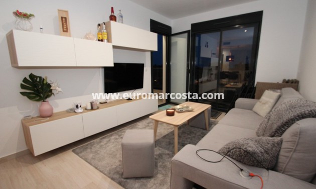 Sale - Apartment / flat - Orihuela Costa - Villamartín