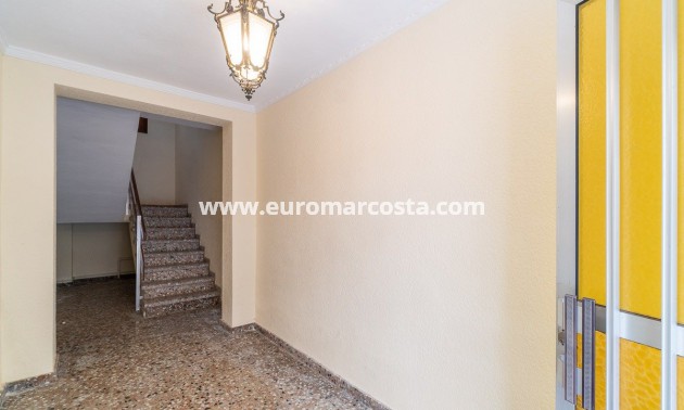 Sale - Building - Torrevieja - TORREVIEJA