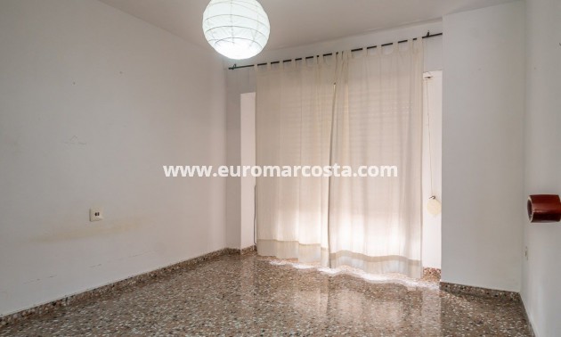 Sale - Building - Torrevieja - TORREVIEJA