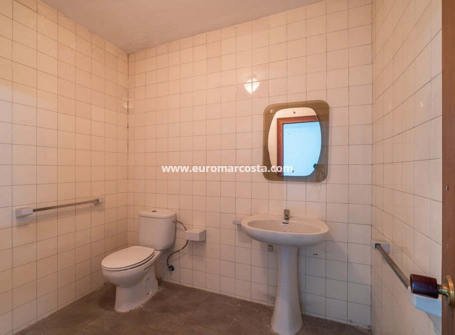 Sale - Building - Torrevieja - TORREVIEJA