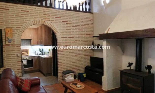 Sale - Country house - Dolores