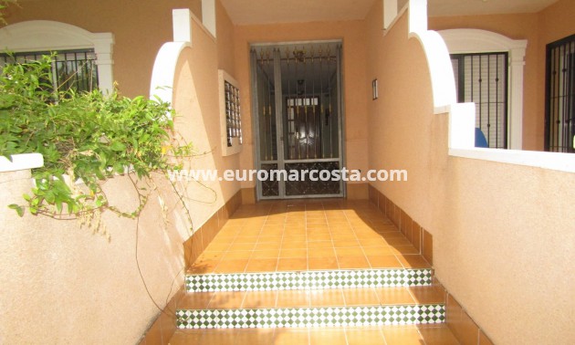 Sale - Apartment / flat - Orihuela Costa - Cabo Roig