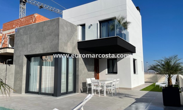 Neubauten - Villa freitstehend - Torrevieja - Los Balcones - Los Altos del Edén