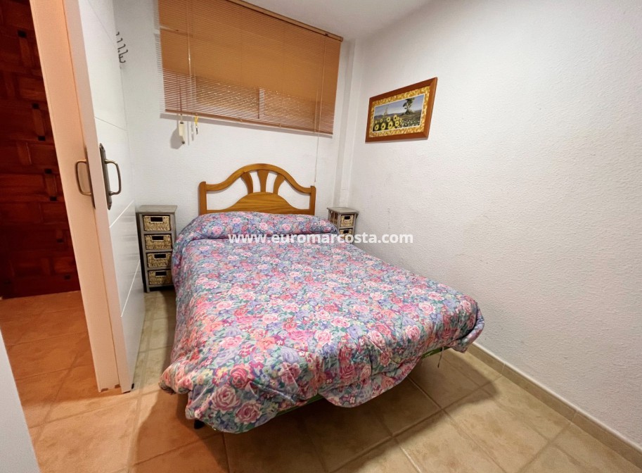 Sale - Apartment / flat - Guardamar del Segura - Pinomar