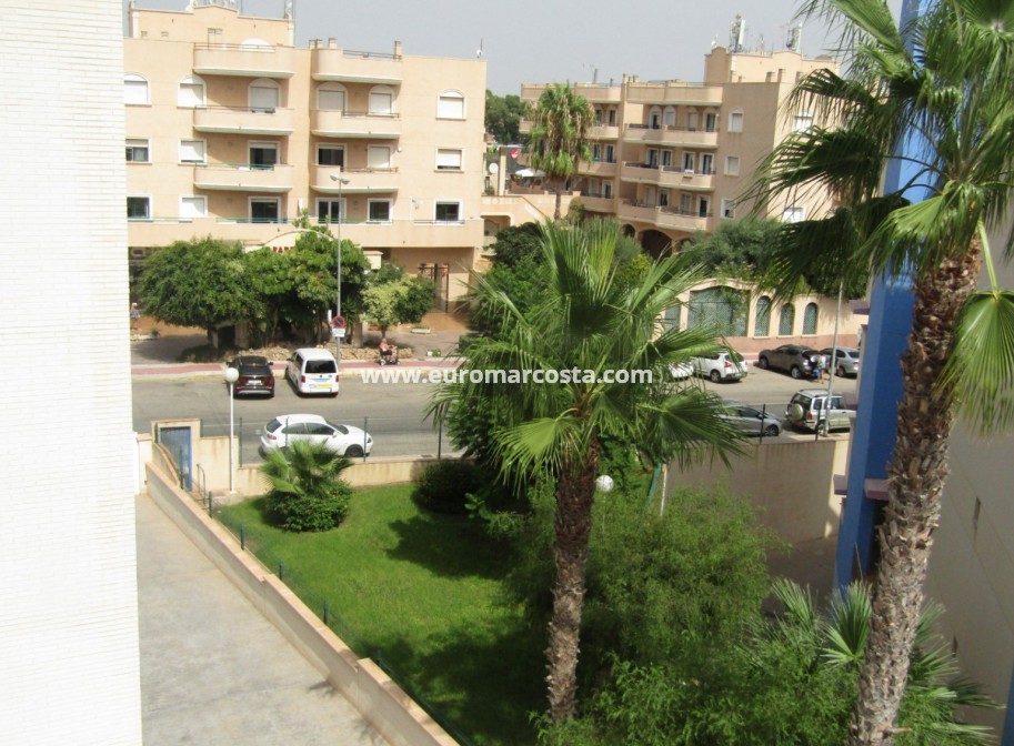Sale - Apartment / flat - Orihuela Costa