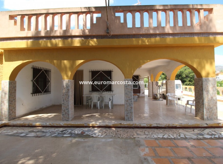 Sale - Country house - Albatera