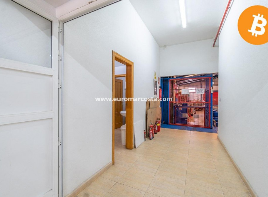 Sale - Industrial unit - Pilar de la Horadada