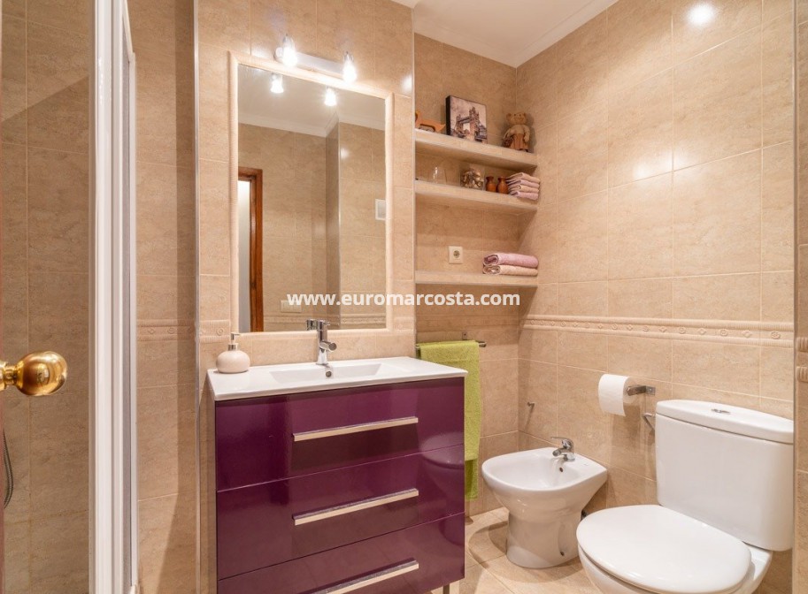 Objekte zum Wiederverkauf - Wohnung - Torrevieja - TORREVIEJA