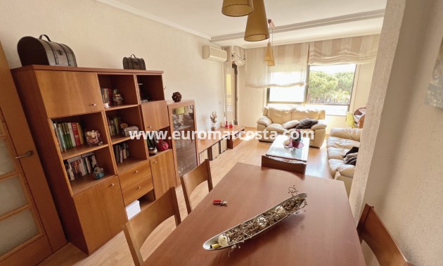 Sale - Apartment / flat - Guardamar del Segura