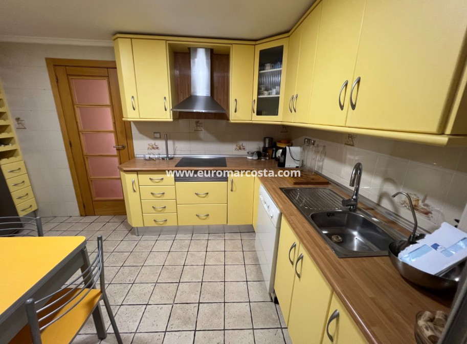 Sale - Apartment / flat - Guardamar del Segura