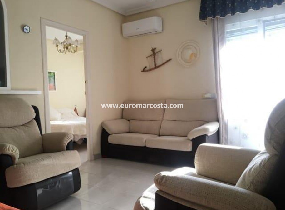 Sale - Apartment / flat - Torrevieja - Puerto