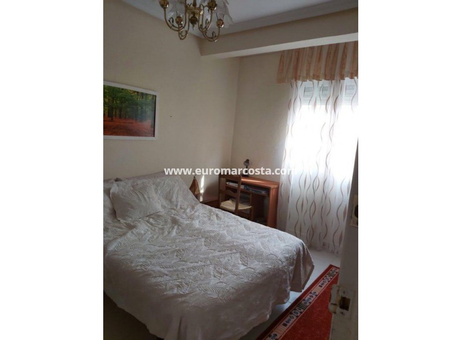 Sale - Apartment / flat - Torrevieja - Puerto