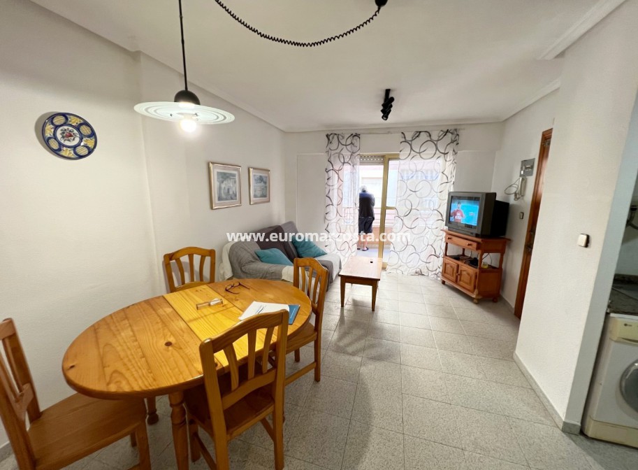 Sale - Apartment / flat - La Mata